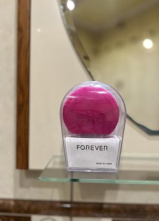 Силиконовая щетка-массажер для чистки лица forever