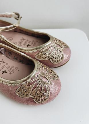 Дуууже красиві туфельки, туфлі,золоті балетки zara