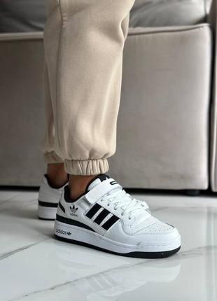 Кросівки adidas forum white black