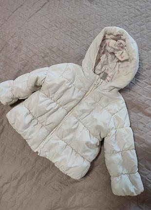Курточка легкая на девочку