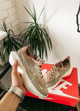 Кросівки жіночі nike
