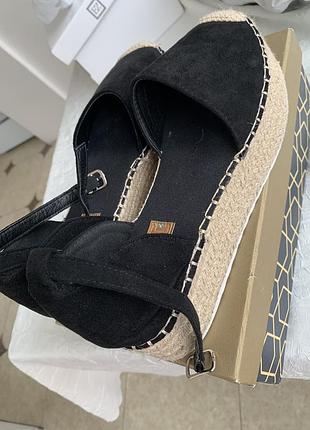 Босоножки3 фото