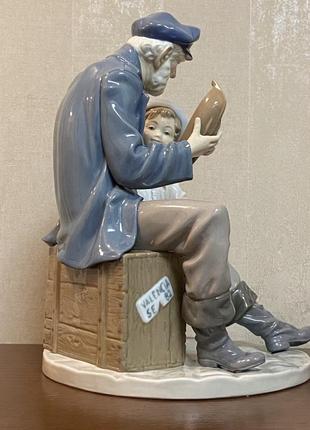 Фарфорова статуетка lladro «старий моряк із онуком».5 фото