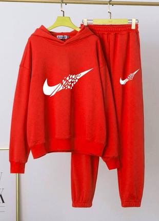 Яскравий спортивний костюм найк nike