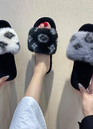 Комнатные тапочки