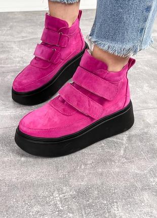 Розовые малиновые демисезонные женские ботинки ботинки хайтопы на липучках на высокой подошве утолщенной из натуральной замши3 фото