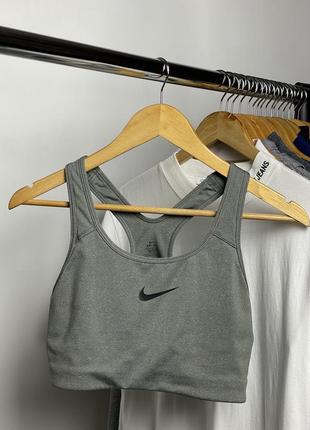 Спортивный топ nike pro