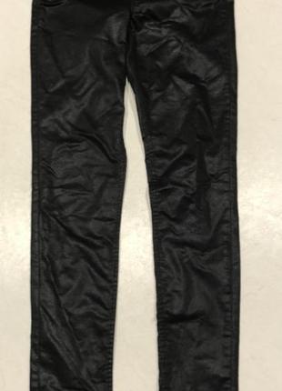 Джинсы, брюки divided