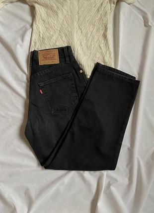 Черные джинсы levi's 597