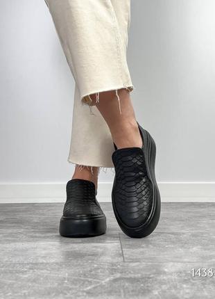 Черные питон женские лоферы туфли слипоны мокасины из натуральной кожи5 фото