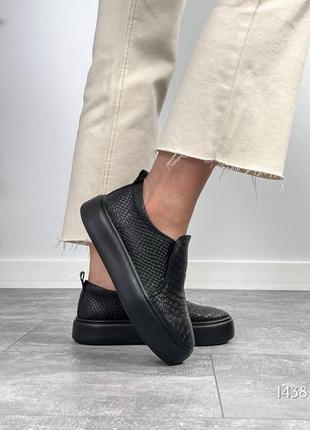 Черные питон женские лоферы туфли слипоны мокасины из натуральной кожи3 фото