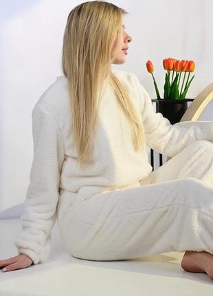 Качественная теплая женская пижама из эко меха утепленная женская пижама белая зимняя женская пижама тедди теплый костюм для дома6 фото