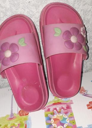 Шлепанцы летние