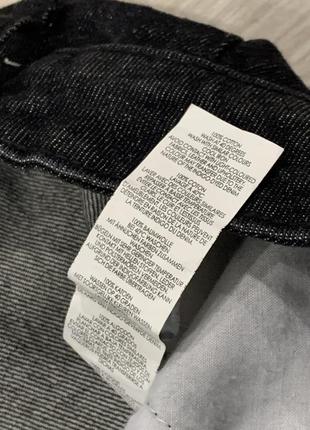 Новые женские джинсы мом в чёрном цвете от бренда boohoo (л)10 фото