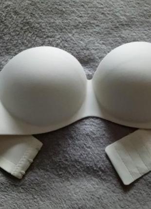 Безшовний бюстгальтер-анжеліка з антиповзаючими смугами. чашка: в.