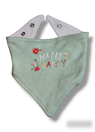 Слюнявчик для девочки