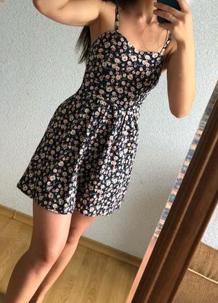 Красивенное легкое платье  s-m