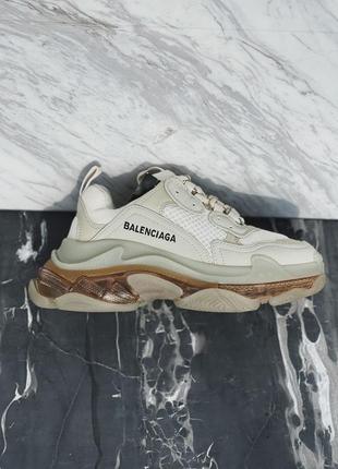 Кросівки в стилі balenciaga triple s