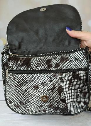 Женская кожаная лаковая сумка  – сумка из натуральной кожи.  цвет уникальный, без повтора.3 фото