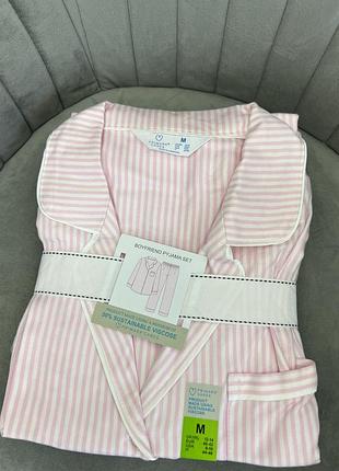 Піжама,приємна на дотик.трендовий стиль та колір