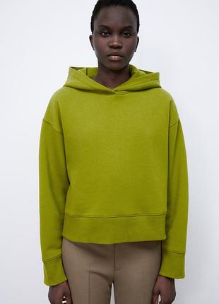Zara оливковый свитшот худи на флисе