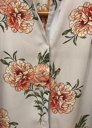 Дуже красива та стильна брендова блузка у кольорах 20.