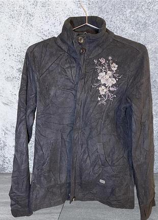 Кофта на замку