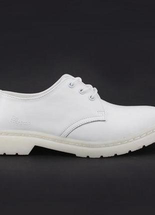 Женские туфли белые в стиле dr martens 1461 mono white