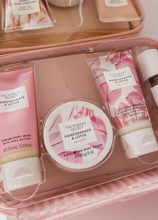 Подарунковий набір victoria’s secret з колекції natural beauty🌸