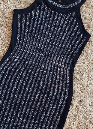 Нарядное изысканное платье