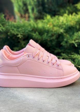 Жіночі кросівки рожеві у стилі alexander mcqueen oversized sneakers pink