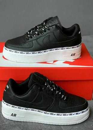 Женские кроссовки черные к стилю nike air force 1 low ribbon pack black