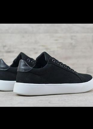 Дитячі/підліткові кеди з натурального нубуку чорні на білій підошві