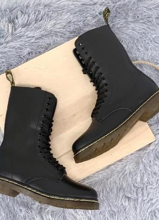 Женские ботинки черные в коже dr martens 1914