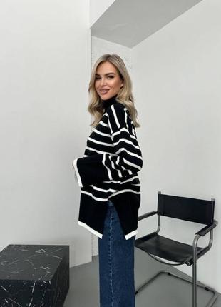Подовжений смугастий жіночий светр стильний з розрізами, кофта в смужку5 фото