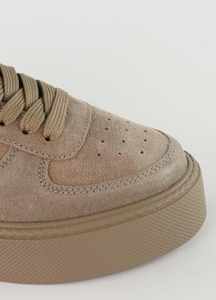 Женские бежевые стильные удобные легкие замшевые кроссовки весна-осень,деми,натуральная замша-женская обувь6 фото