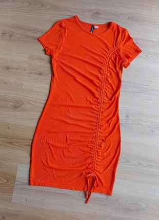 Яскрава коралова сукня h&m, плаття по фігурі міді, р. l6 фото