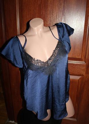 Блуза синя атлас з мереживом new look