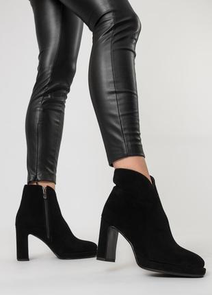 Ботильйони жіночі демісезонні чорні замшеві 1704б-а