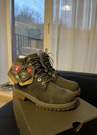 Шкіряні оригінальні нові чоботи timberland