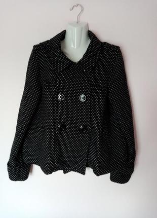 Коротке пальто amisu