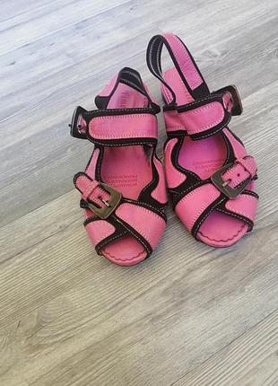 Яркие босоножки yimeili