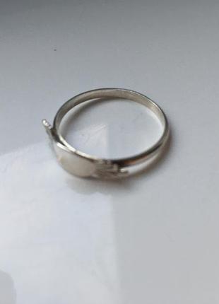 Кольцо серебряное р. 18 вес 1.41 г6 фото