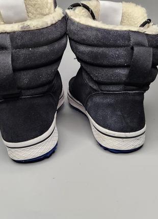 Теплі високі кросівки adidas4 фото