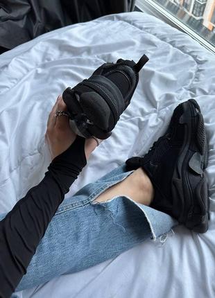 Женские кроссовки balenciaga triple s all balck5 фото