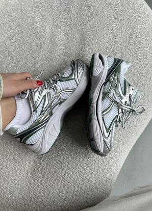 Ассикс серые кроссовки asics 59-2160 white/silver/ green7 фото