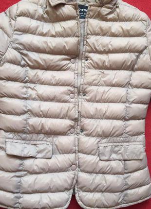 Куртка женская, легкая, короткая, на пуговицах кнопках, 2 кармана. размер м.2 фото