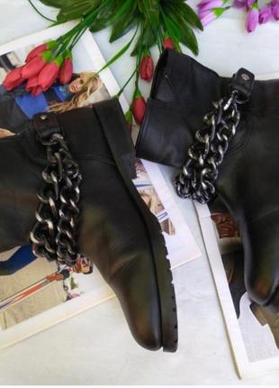 Кожаные демисезонные ботинки 37 с цепями в стиле givenchy ботинки демы. цепями9 фото