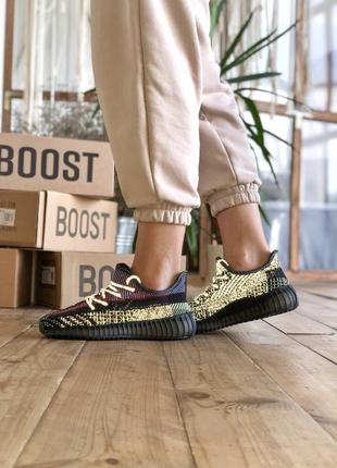 Круті жіночі кросівки adidas yeezy boost 350 чорно-вишневі8 фото