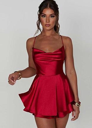Шелковое платье мини на тонких беретелях спинка на завязках открытое платье красная черная элегантная вечерняя праздничная трендовая стильная3 фото